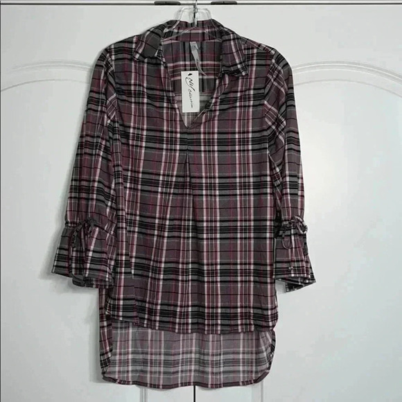NY Collection V-Neck Plaid Shirt. - Picture 9 of 16